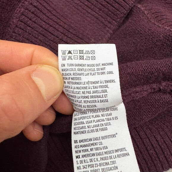American Eagle Outfitters Pullover Sweater Mens Medium Burgundy Cotton V-Neck - Picture 7 of 13